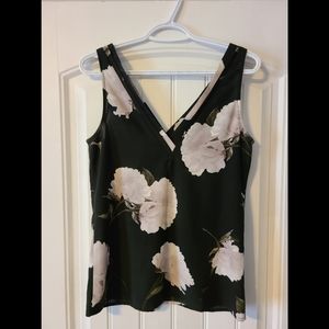 Dynamite vneck sleeveless blouse